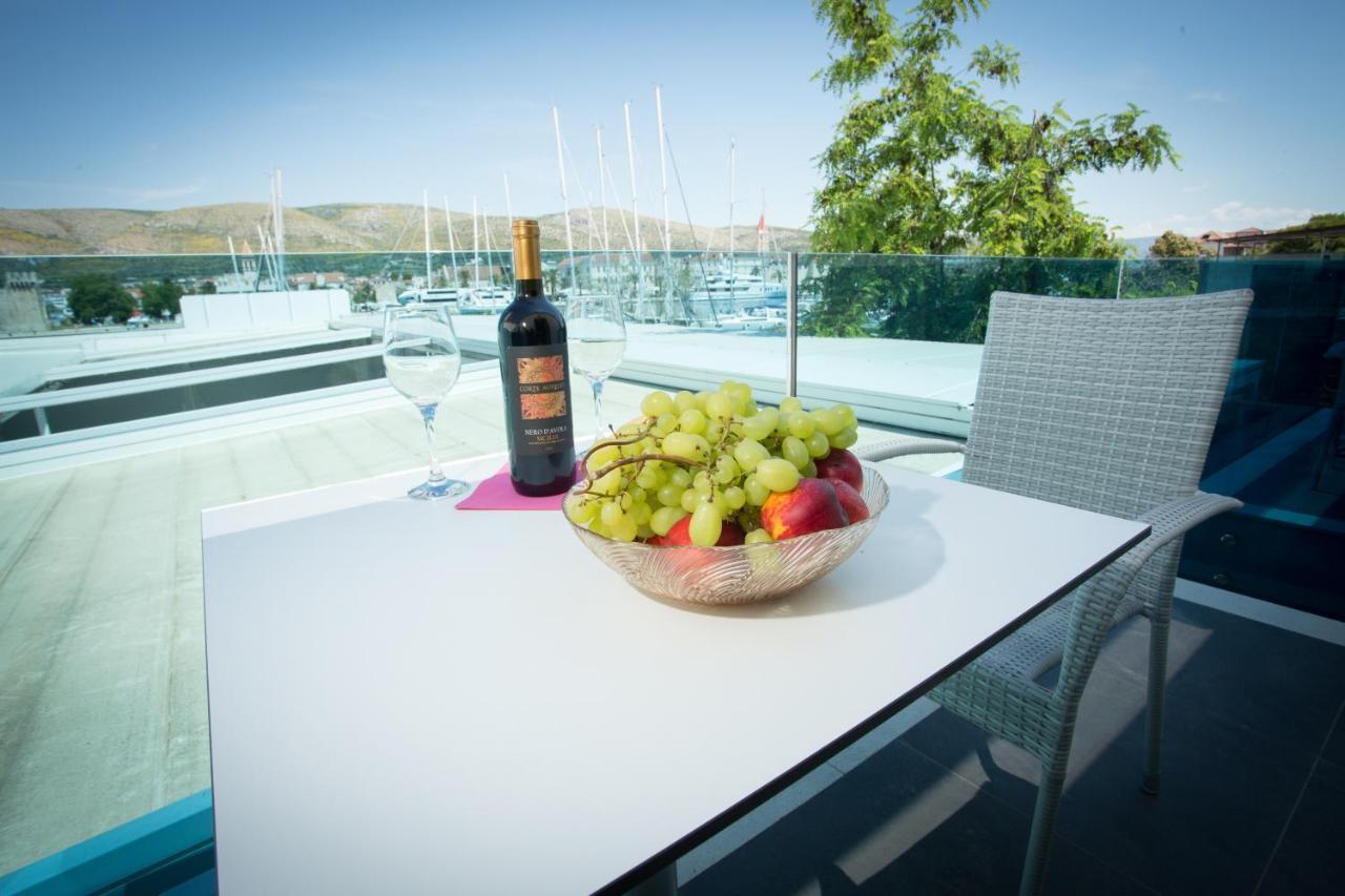 Azzurro Luxury Rooms Trogir Exteriör bild